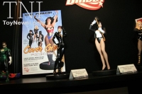 Cover Girls Statues as seen at the 2010 NY Toyfare01